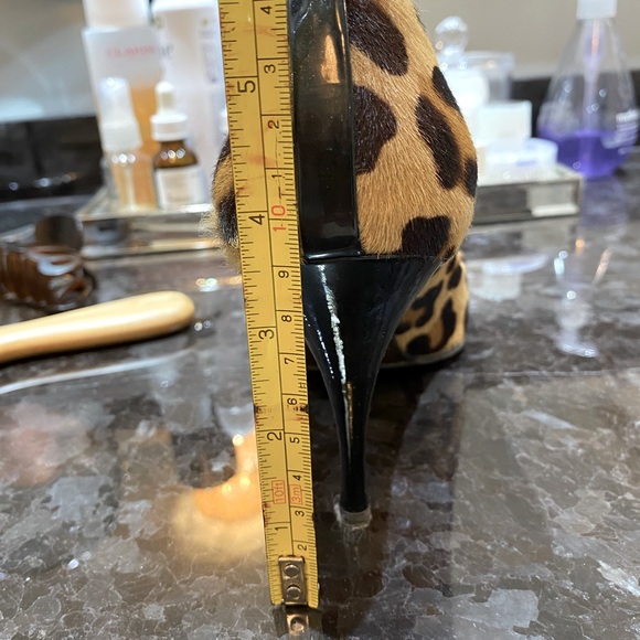 Stuart Weitzman Leopard Cowhide Peep-Toe Shoes - Picture 8 of 8